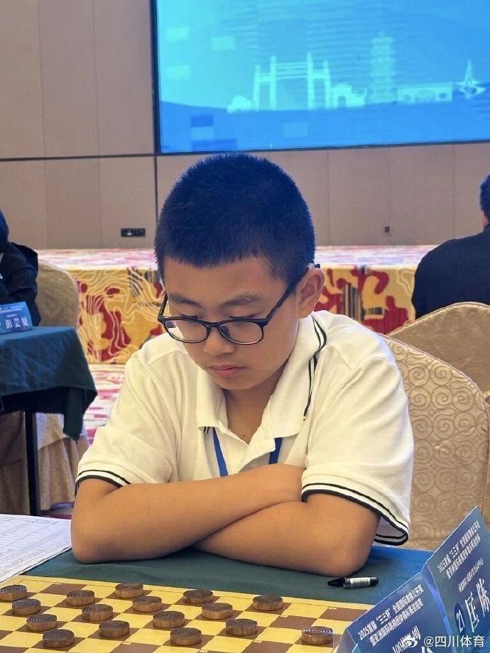 祝贺!13岁小将匡陈一收获亚洲国跳团体锦标赛一金一银